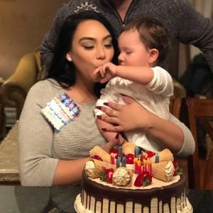 Meet your Posher, Noemie